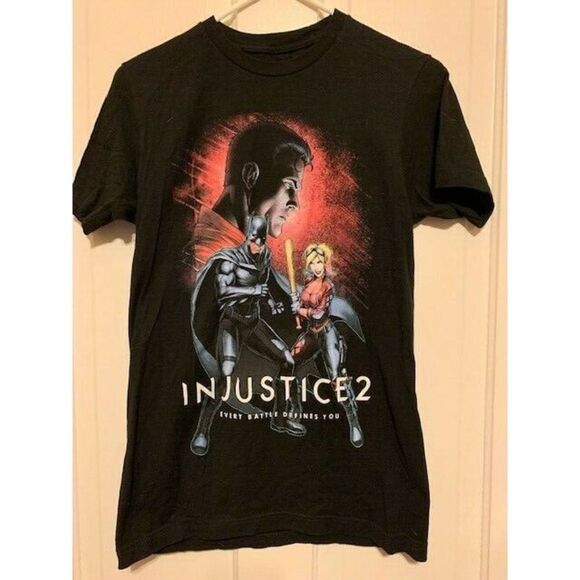 INJUSTICE 2 SIZE SMALL T-SHIRT - Picture 1 of 3